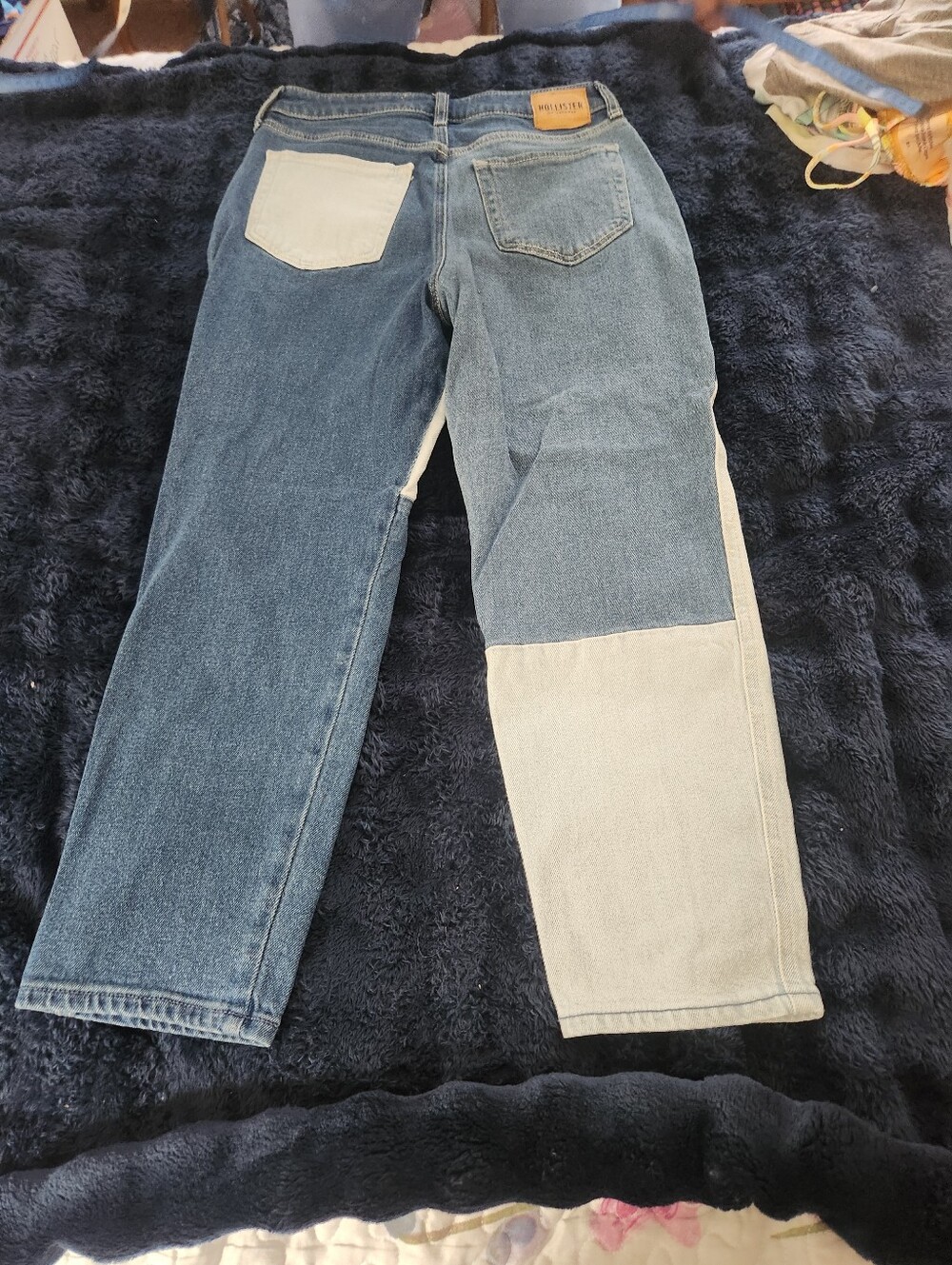 Hollister Ultra High Rise Patchwork Mom Jeans - Picture 8 of 10